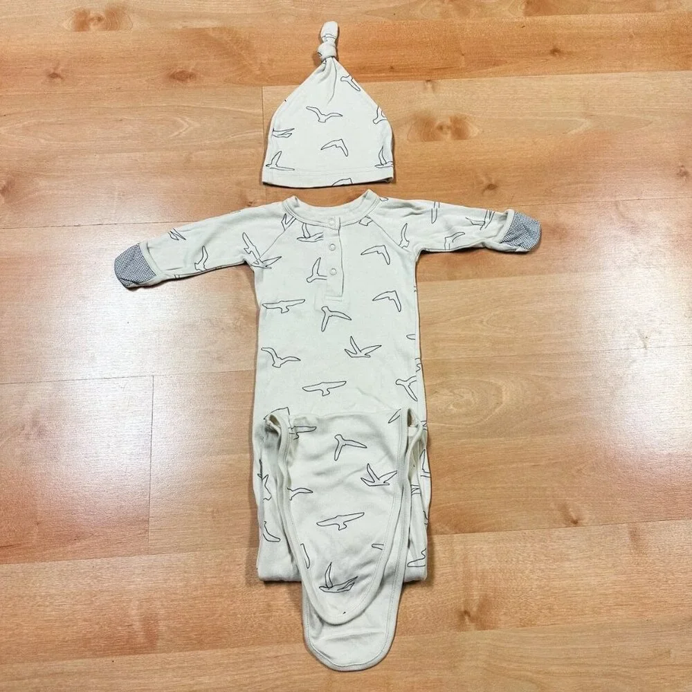 Goumi Unisex Cream Gray Seagull Print Going Home Knotted Gown & Hat Set 0-3M
